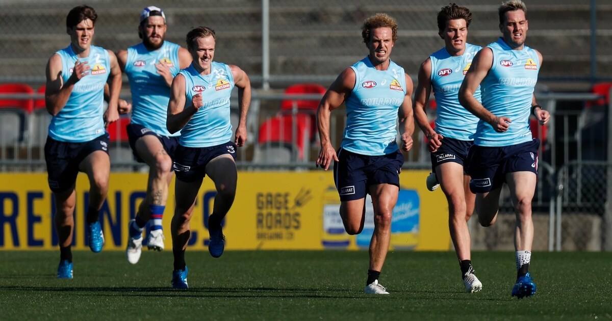 First steps of togetherness on footy’s road back