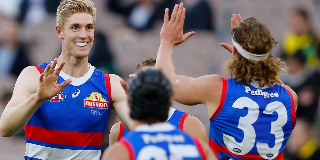AFL Report | Determined Dogs claw to victory - Vimarsana News