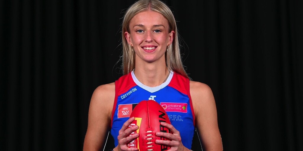 Top Dog: Bulldogs snare gun forward with No.1 pick - Vimarsana News