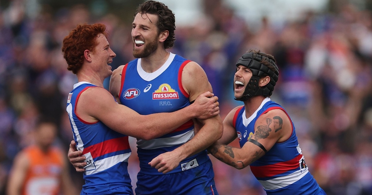 AFL Report | Bulldogs lock up finals spot with Giants win